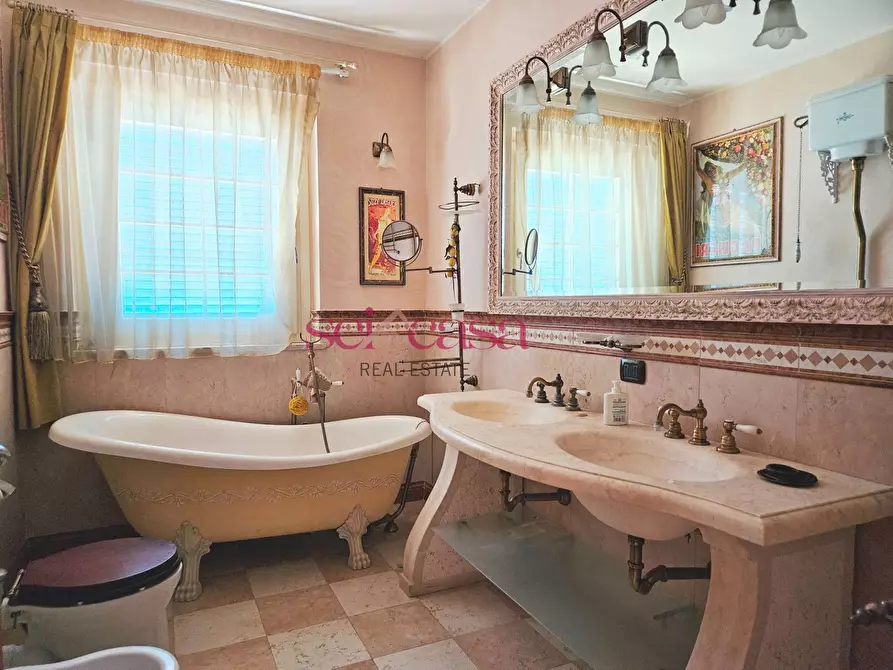 Immagine 22 di Villa in vendita  a Grosseto