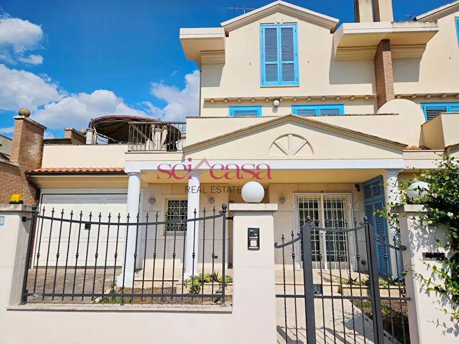 Immagine 35 di Villa in vendita  a Grosseto