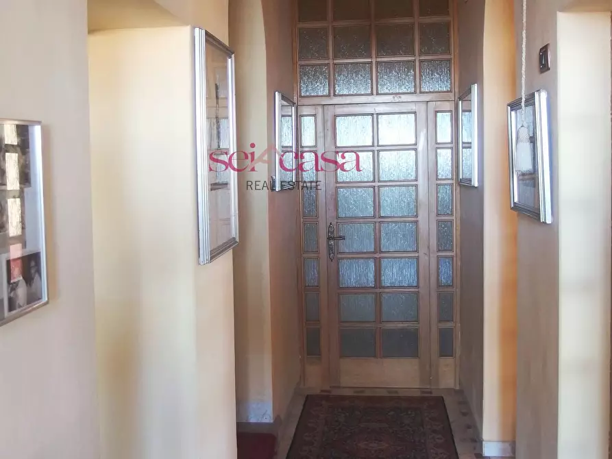 Immagine 27 di Villa in vendita  a Livorno