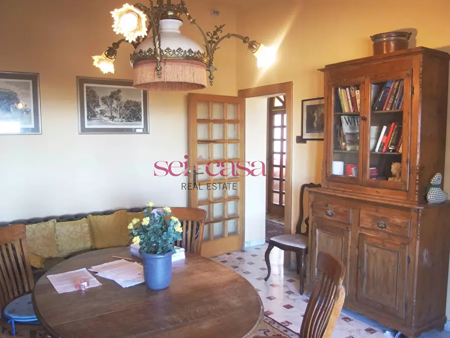 Immagine 28 di Villa in vendita  a Livorno