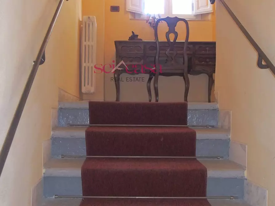 Immagine 40 di Villa in vendita  a Livorno