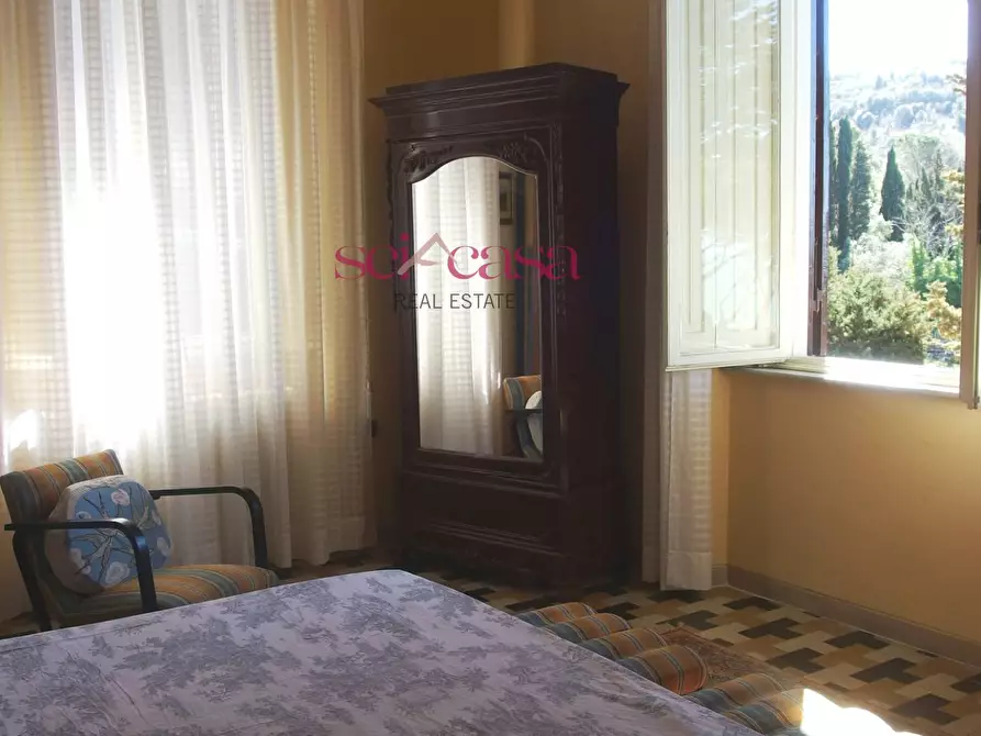 Immagine 45 di Villa in vendita  a Livorno