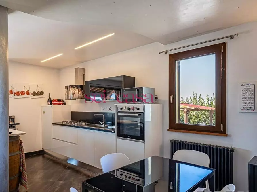 Immagine 11 di Villa in vendita  a Grosseto