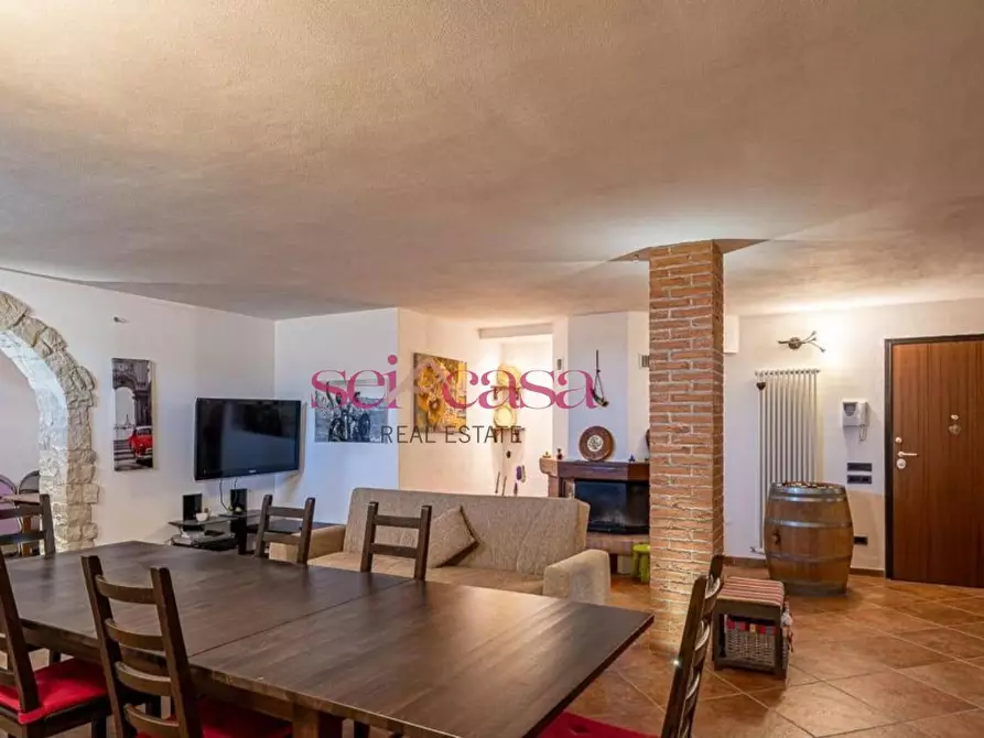 Immagine 2 di Villa in vendita  a Grosseto