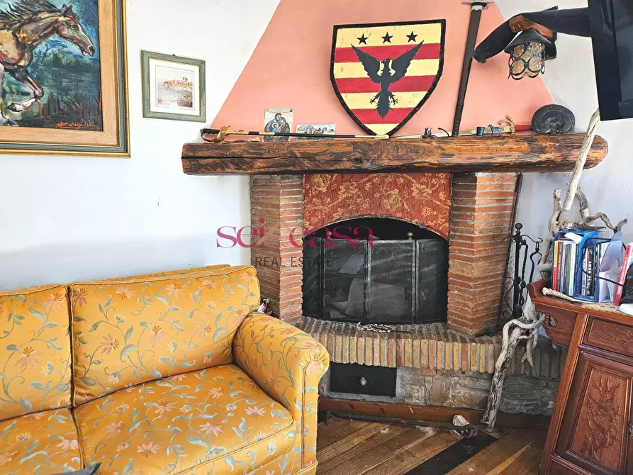 Immagine 2 di Appartamento in vendita  a Scansano