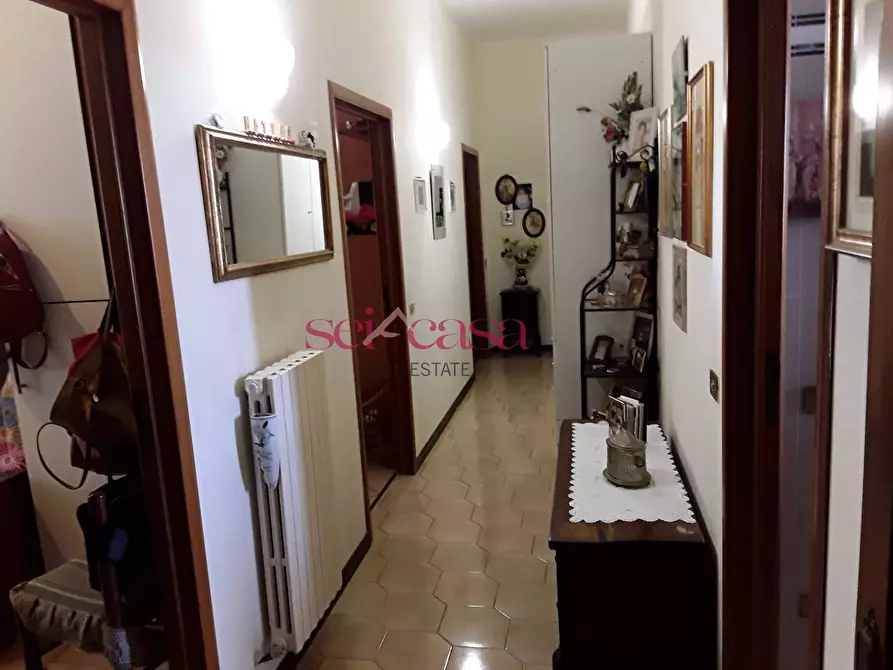 Immagine 11 di Villa in vendita  a Roccastrada