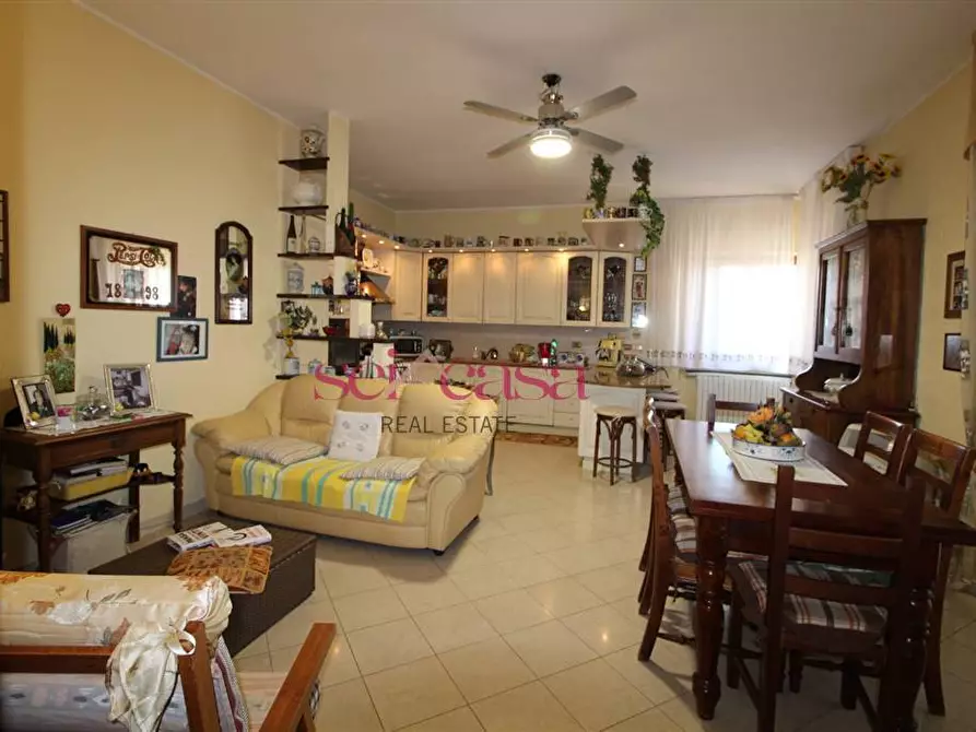 Immagine 10 di Villa in vendita  a Roccastrada