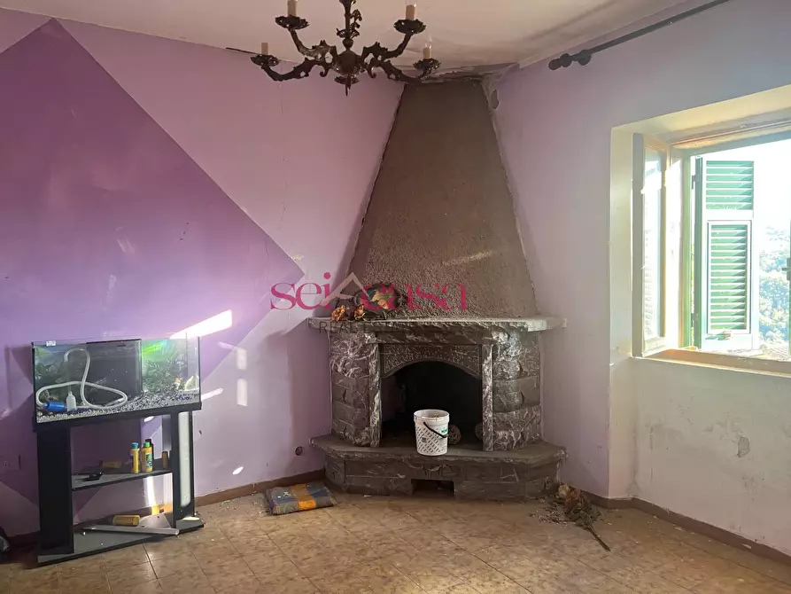 Immagine 2 di Appartamento in vendita  a Roccalbegna