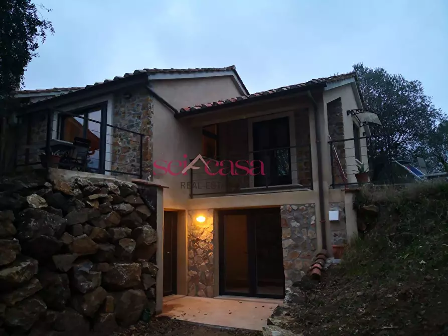 Immagine 24 di Rustico / casale in vendita  a Scansano