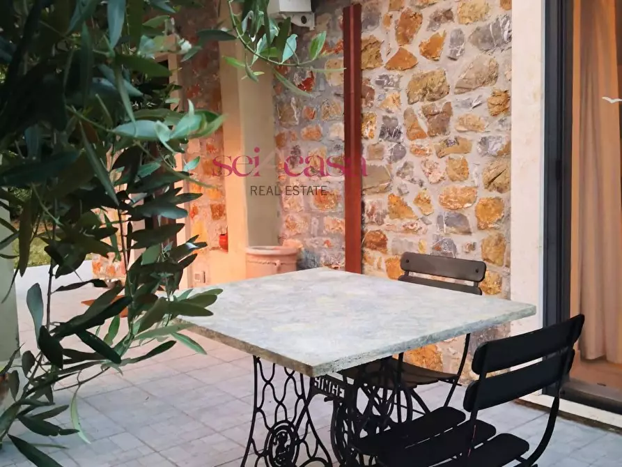 Immagine 25 di Rustico / casale in vendita  a Scansano