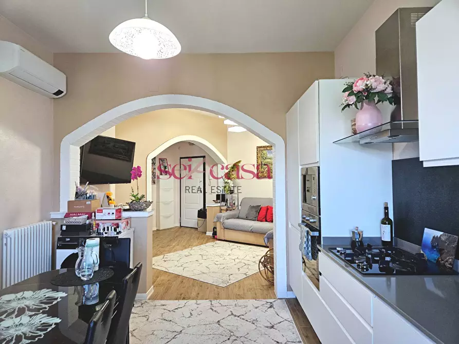 Immagine 14 di Appartamento in vendita  a Grosseto