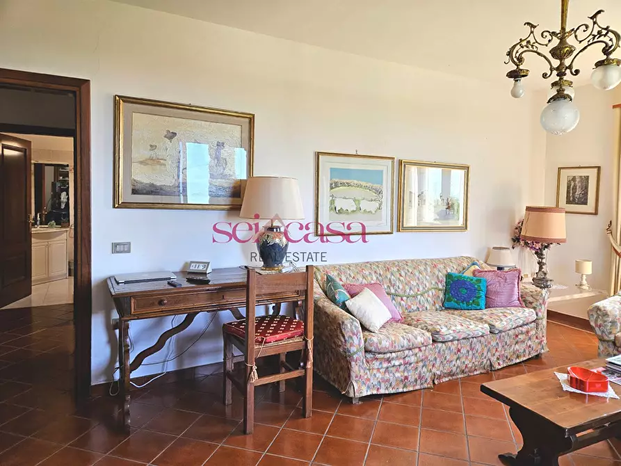 Immagine 17 di Villa in vendita  a Magliano In Toscana