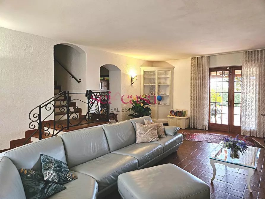Immagine 3 di Agriturismo in vendita  a Grosseto