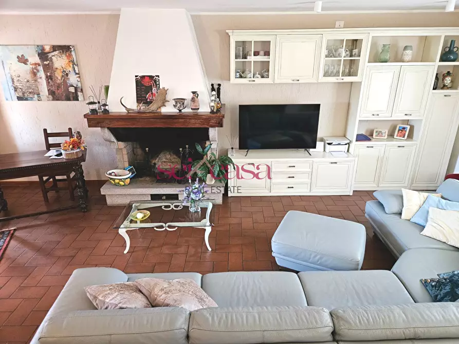 Immagine 9 di Agriturismo in vendita  a Grosseto