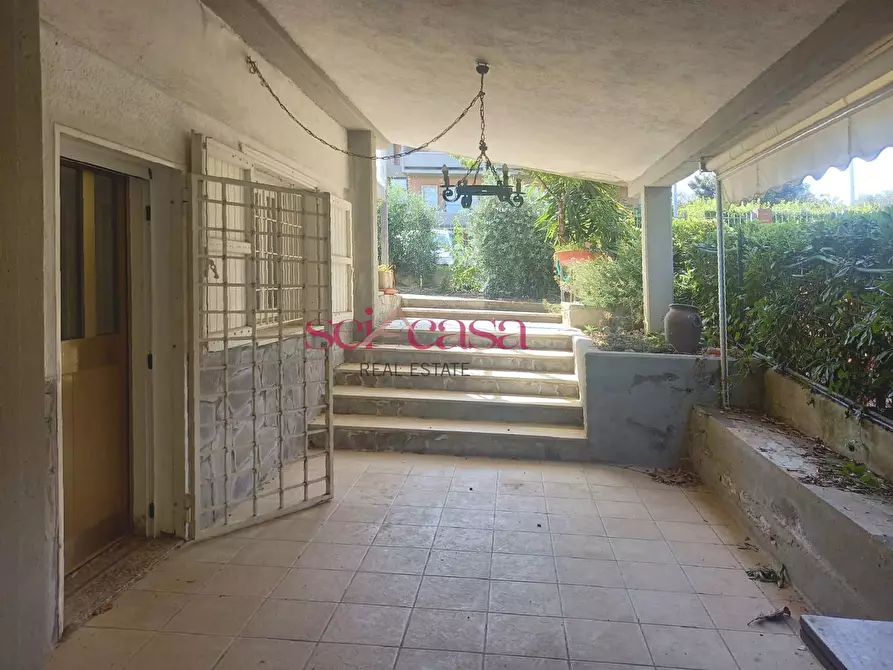 Immagine 1 di Villa in vendita  a Grosseto