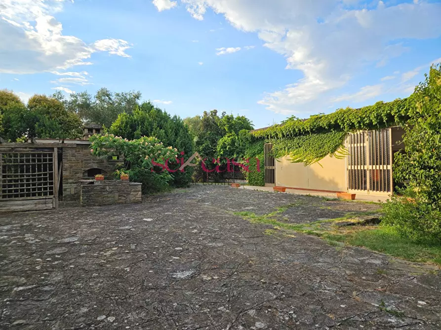 Immagine 33 di Villa in vendita  a Grosseto