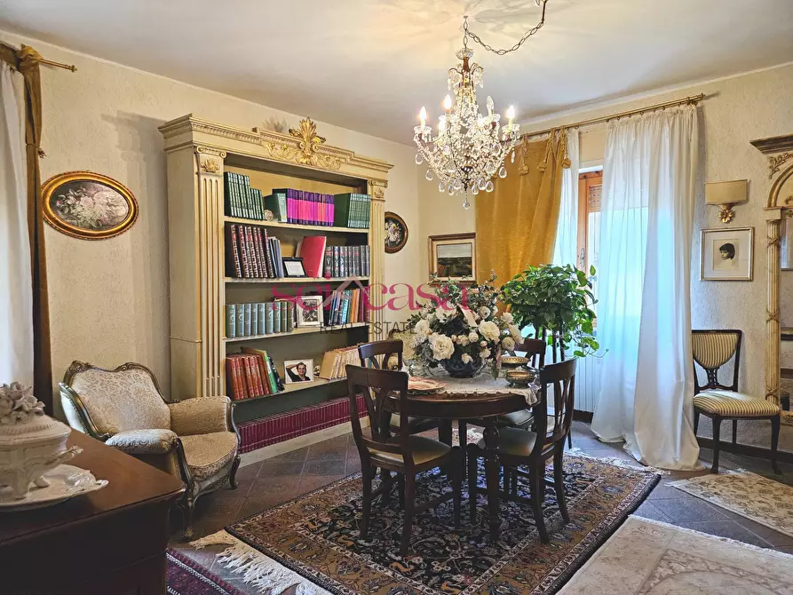 Immagine 1 di Villa in vendita  a Grosseto