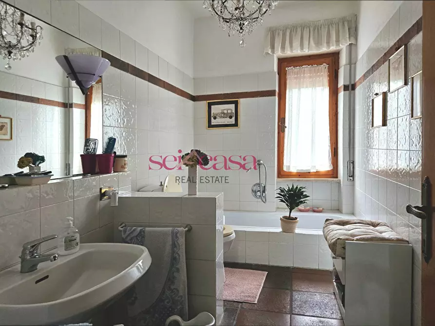 Immagine 9 di Villa in vendita  a Grosseto