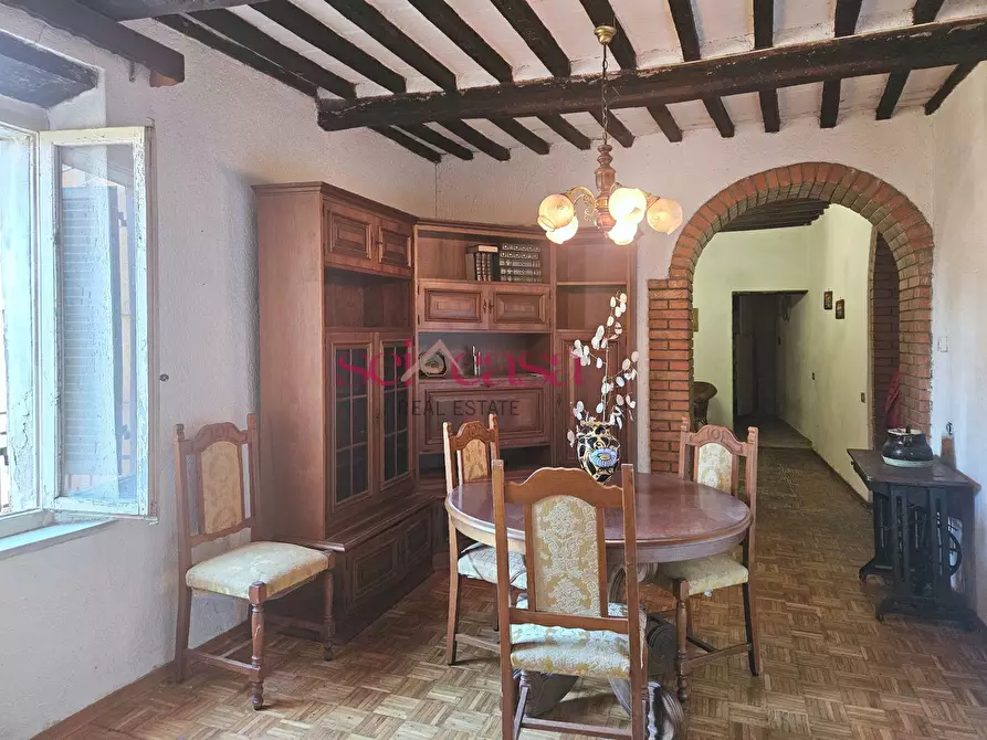 Immagine 2 di Casa indipendente in vendita  a Monticiano