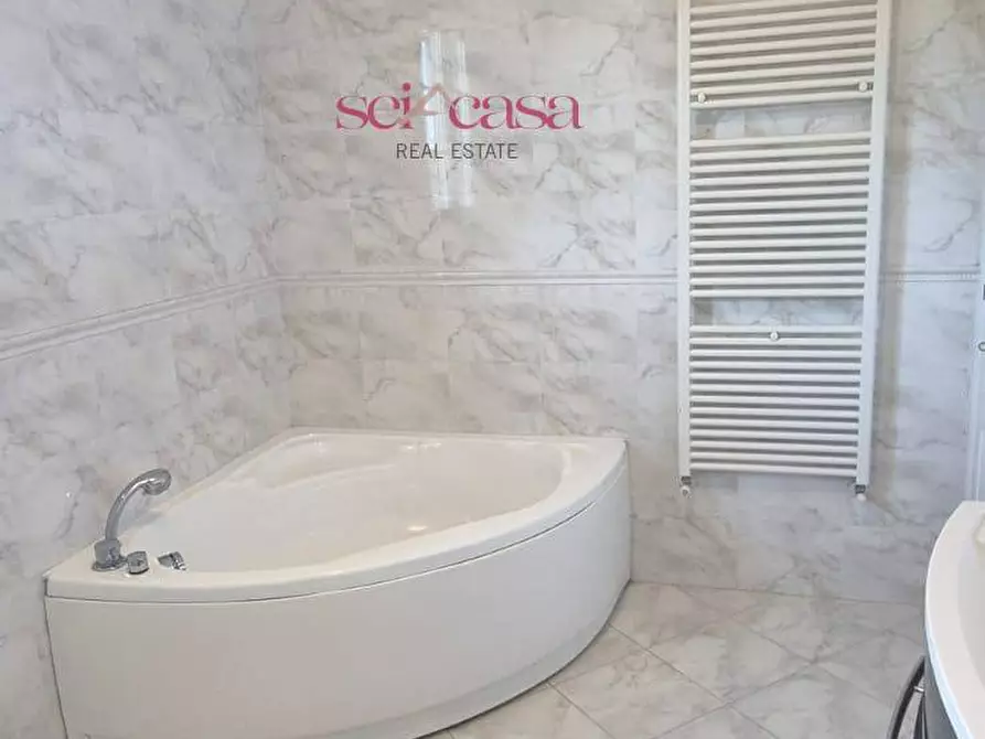 Immagine 21 di Villa in vendita  a Grosseto