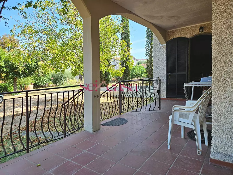 Immagine 28 di Villa in vendita  a Roccastrada