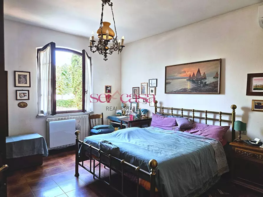 Immagine 29 di Villa in vendita  a Roccastrada