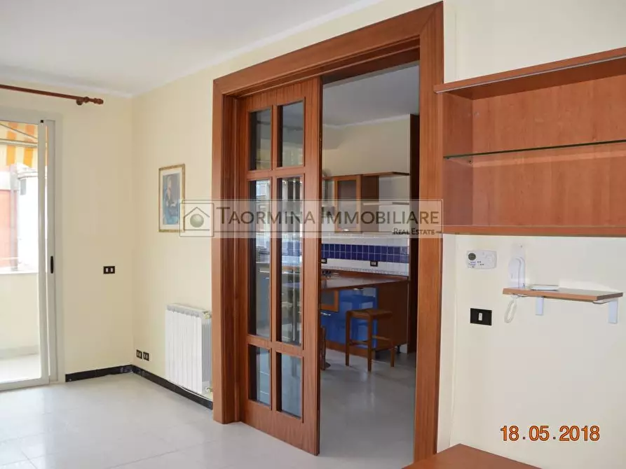 Immagine 4 di Appartamento in vendita  in via Alessandro Manzoni a Taormina