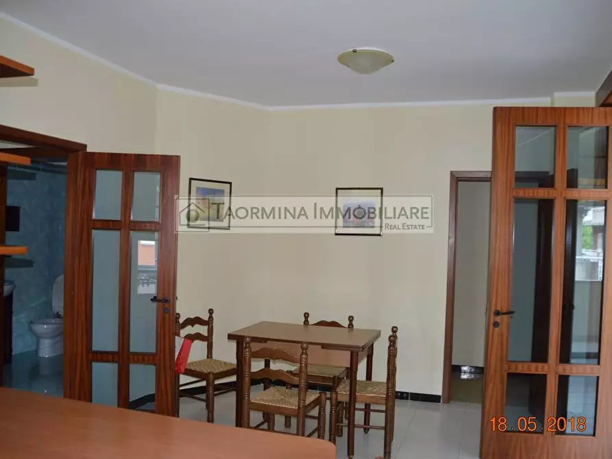 Immagine 6 di Appartamento in vendita  in via Alessandro Manzoni a Taormina