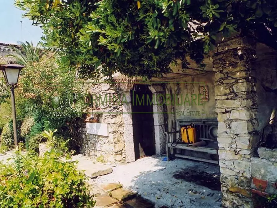 Immagine 34 di Villa in vendita  in via Luigi Pirandello 99 a Taormina