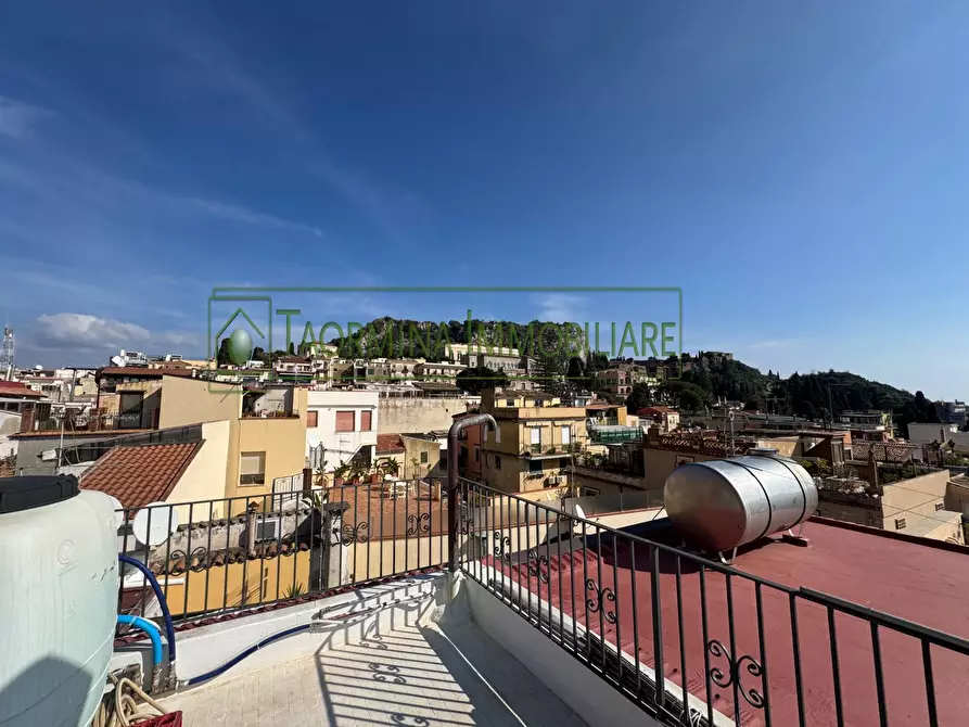 Immagine 21 di Appartamento in vendita  in Via Calapitrulli 9/B a Taormina
