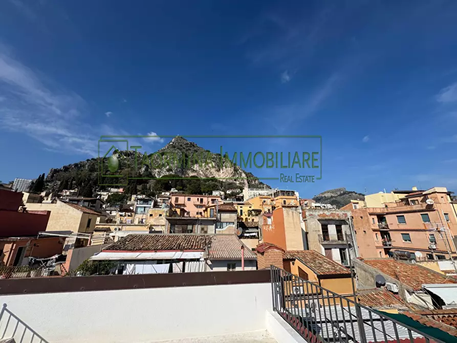 Immagine 34 di Appartamento in vendita  in Via Calapitrulli 9/B a Taormina