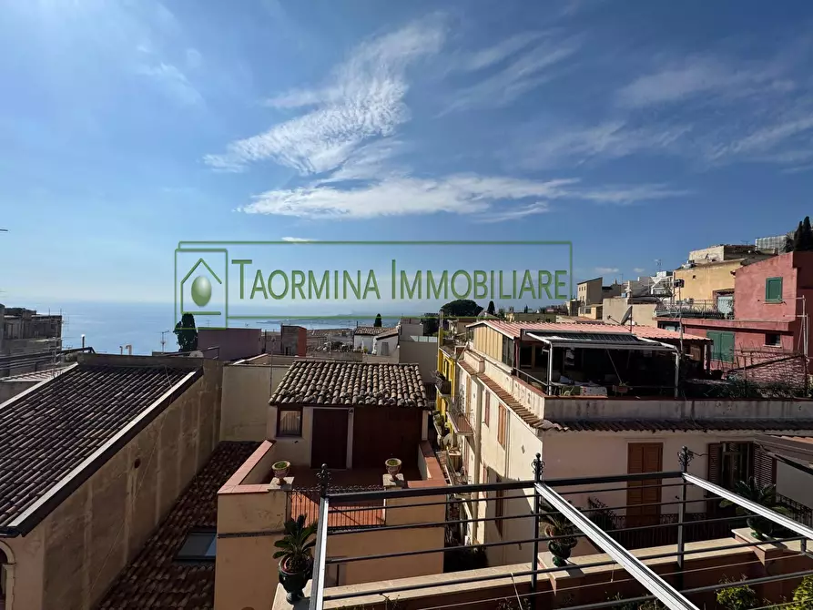 Immagine 35 di Appartamento in vendita  in Via Calapitrulli 9/B a Taormina