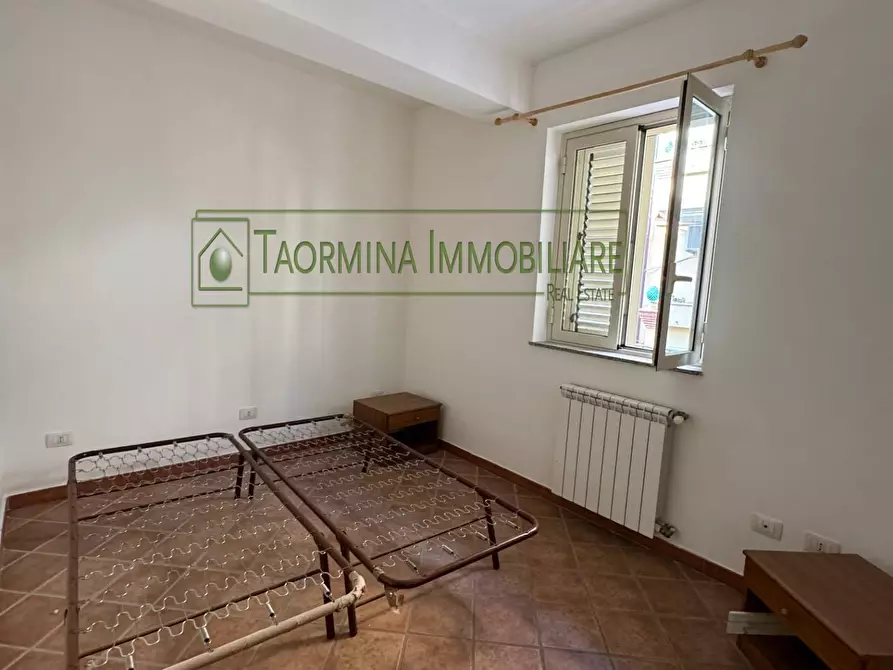 Immagine 10 di Appartamento in vendita  in Via Colajanni s.n.c. a Taormina