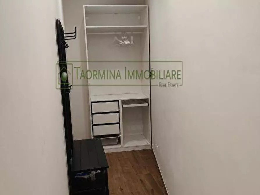 Immagine 11 di Appartamento in vendita  in Corso Umberto 31 a Taormina
