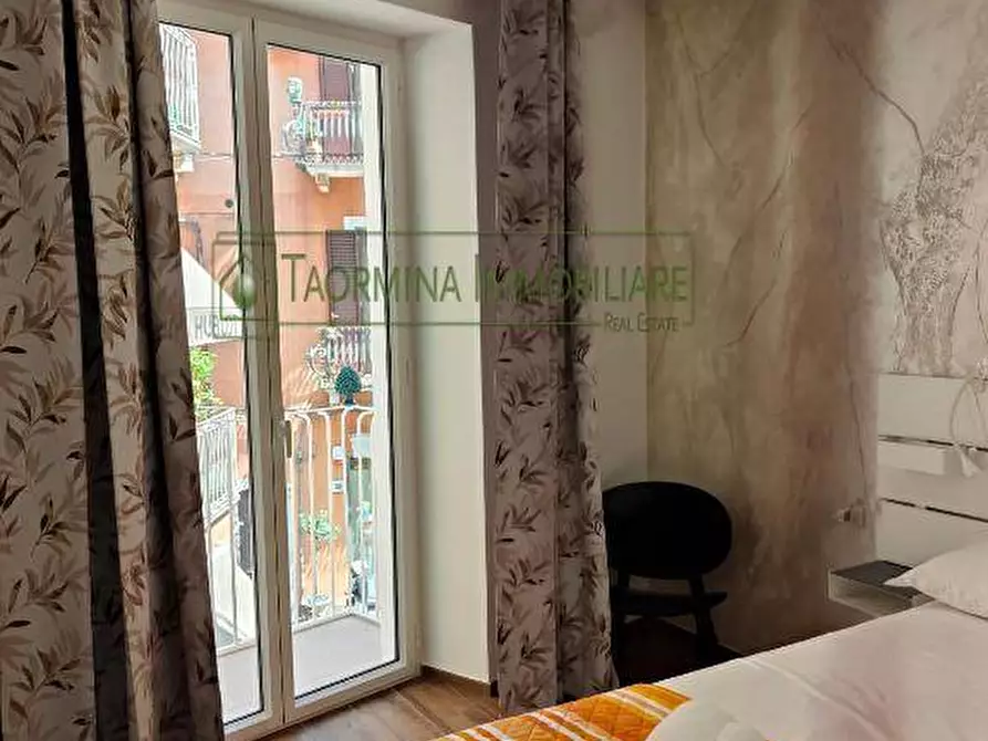 Immagine 14 di Appartamento in vendita  in Corso Umberto 31 a Taormina