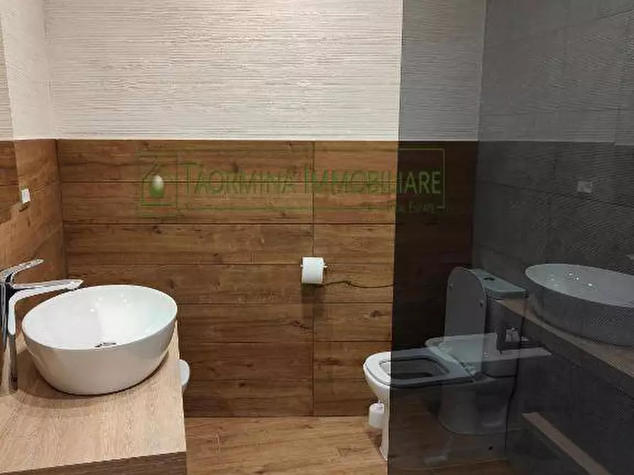 Immagine 20 di Appartamento in vendita  in Corso Umberto 31 a Taormina