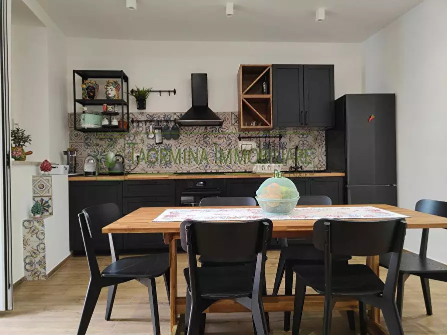 Immagine 33 di Appartamento in vendita  in Corso Umberto 31 a Taormina