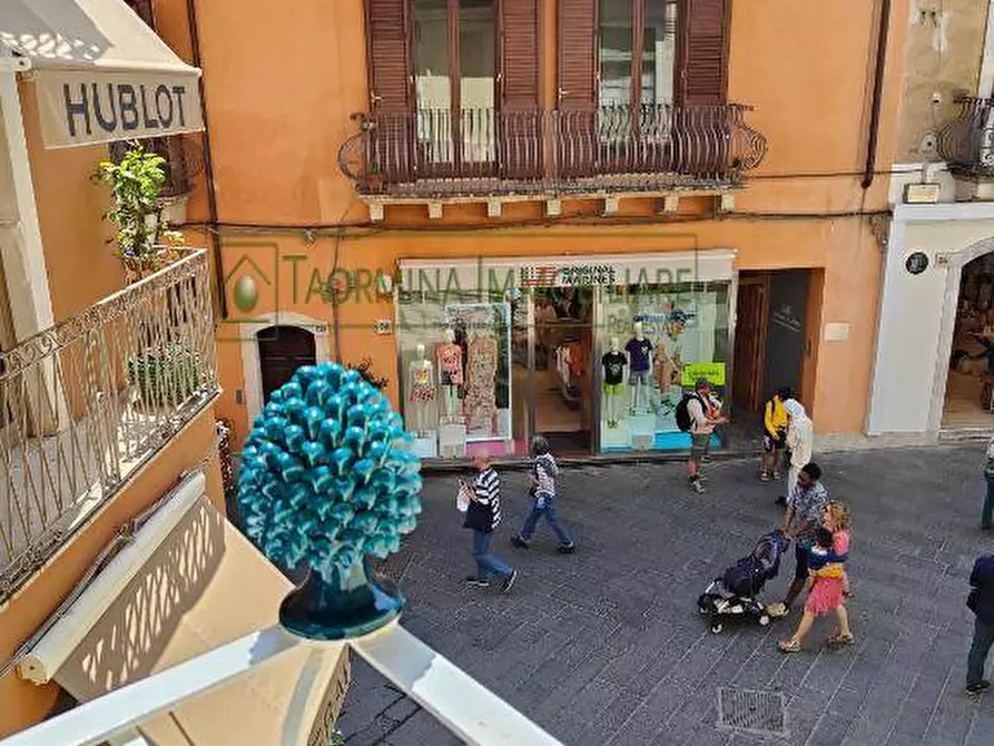 Immagine 35 di Appartamento in vendita  in Corso Umberto 31 a Taormina