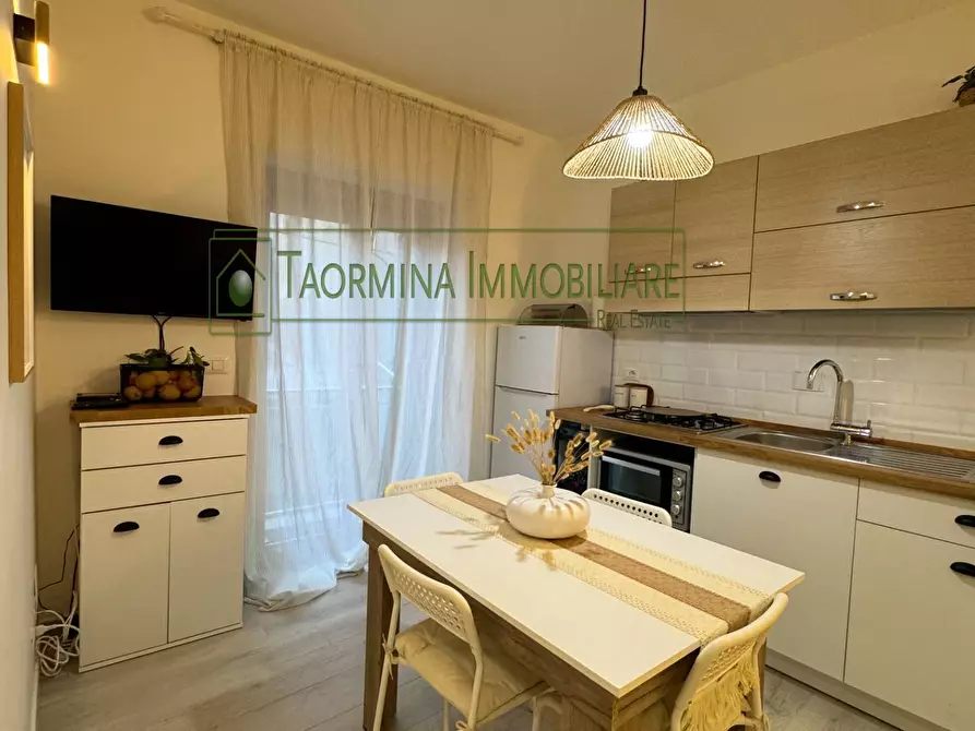 Immagine 4 di Appartamento in affitto  in Via Marco Minghetti 1 a Taormina
