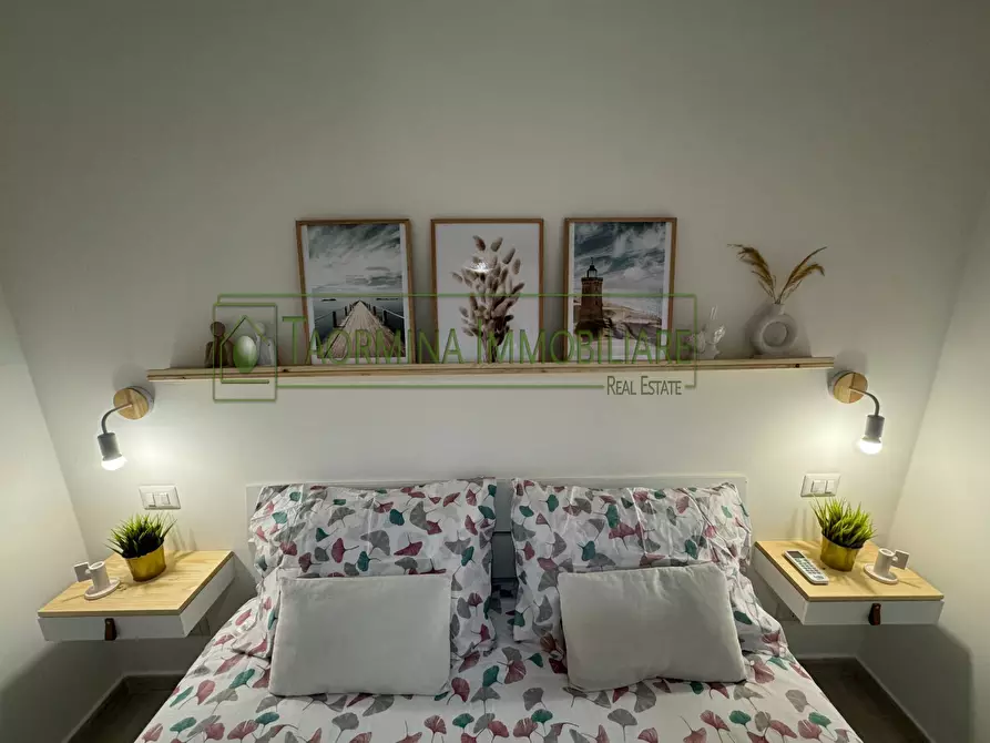 Immagine 17 di Appartamento in affitto  in Via Marco Minghetti 1 a Taormina