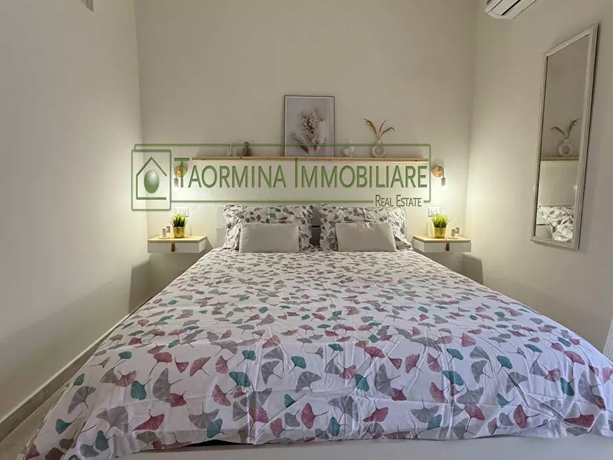 Immagine 18 di Appartamento in affitto  in Via Marco Minghetti 1 a Taormina
