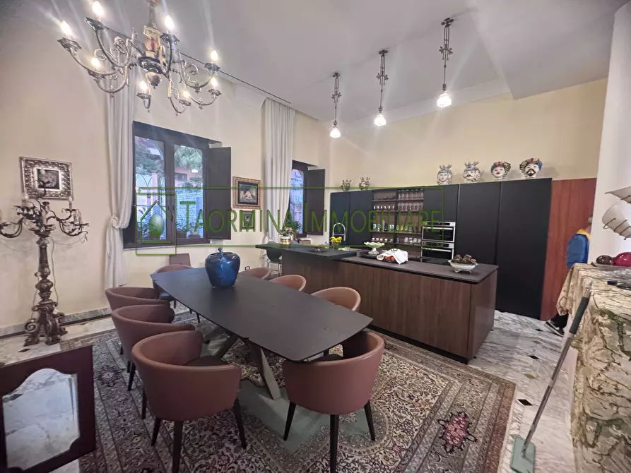 Immagine 9 di Albergo/B&B/Residence in vendita  in via circonvallazione 28 a Taormina