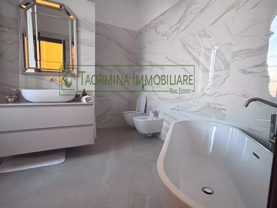 Immagine 16 di Albergo/B&B/Residence in vendita  in via circonvallazione 28 a Taormina