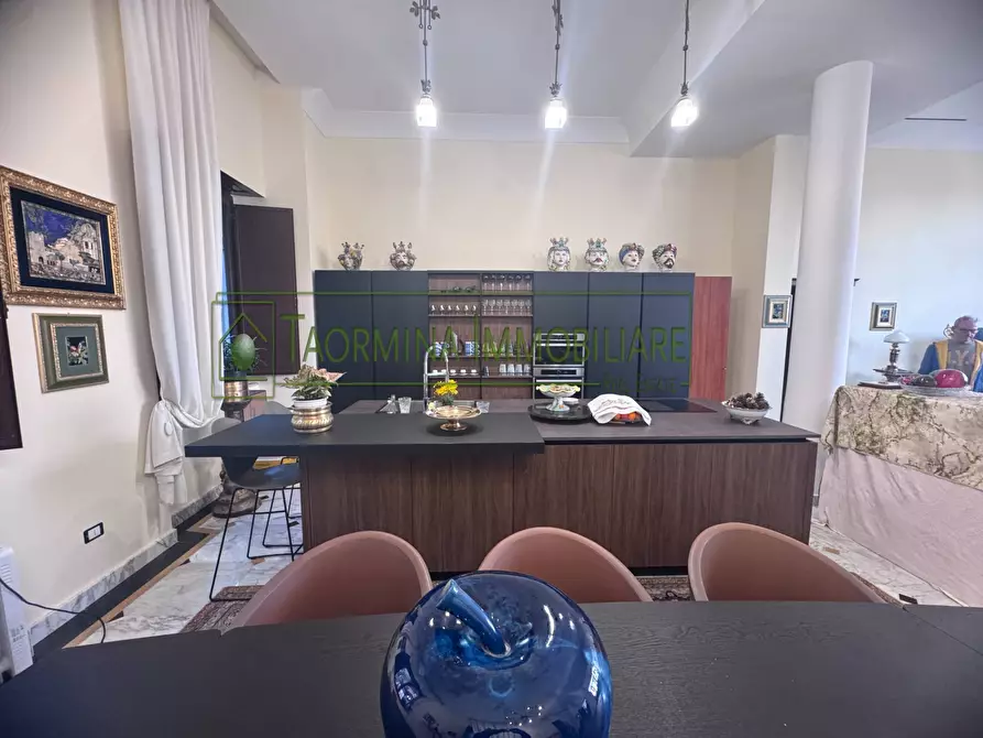 Immagine 10 di Albergo/B&B/Residence in vendita  in via circonvallazione 28 a Taormina