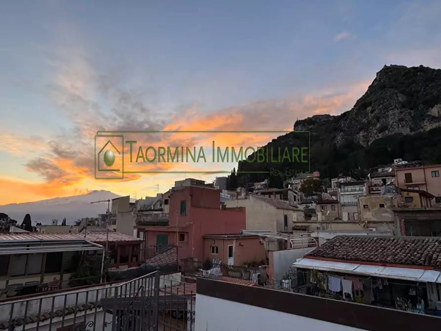 Immagine 32 di Appartamento in vendita  in Via Calapitrulli 9/B a Taormina