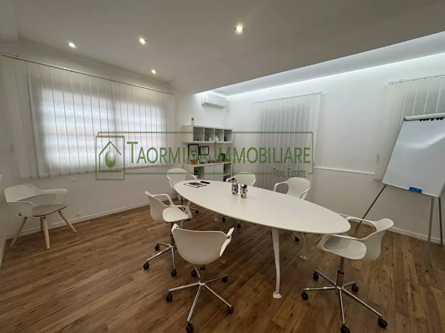 Immagine 8 di Ufficio in affitto  in Via Francavilla a Taormina