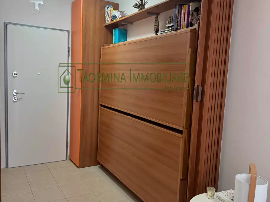 Immagine 8 di Appartamento in affitto  in Viale Jannuzzo a Giardini-Naxos