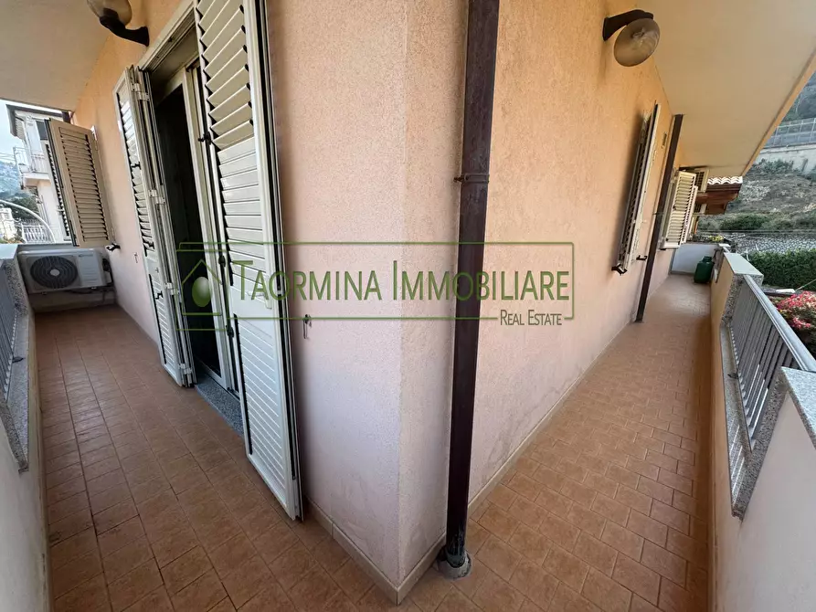 Immagine 18 di Appartamento in vendita  in Via Colajanni s.n.c. a Taormina