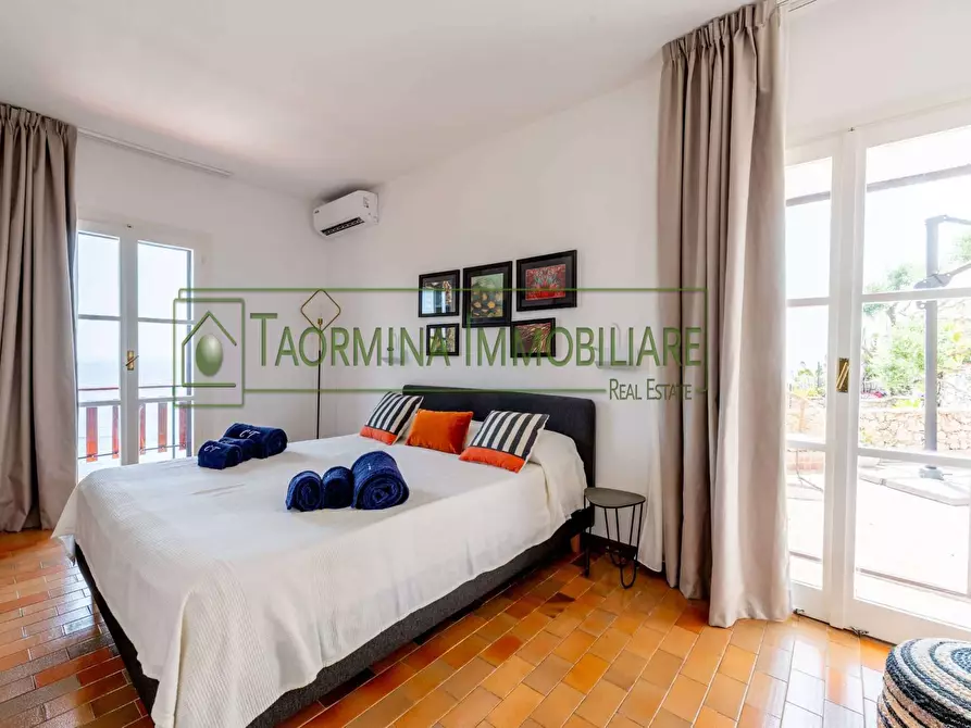 Immagine 17 di Appartamento in vendita  in via Nazionale 105 a Taormina