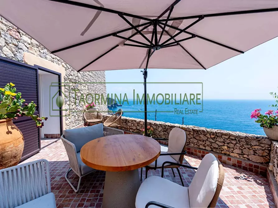 Immagine 21 di Appartamento in vendita  in via Nazionale 105 a Taormina